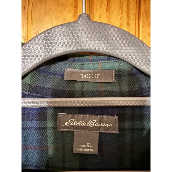 Eddie Bauer Mens Classic Fit Plaid Flannel Shirt Long Sleeve Blue Green XL - Picture 4 of 7